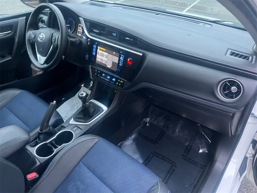 Used 2019 Toyota Corolla SE image 16