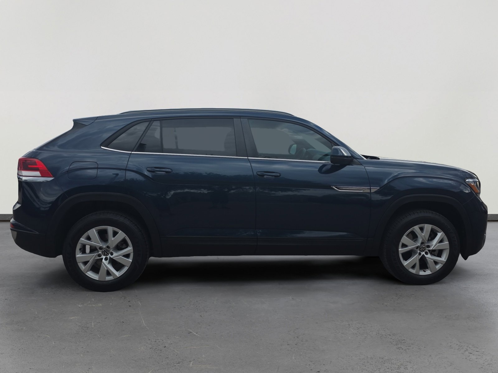 Used 2020 Volkswagen Atlas Cross Sport S FWD image 6