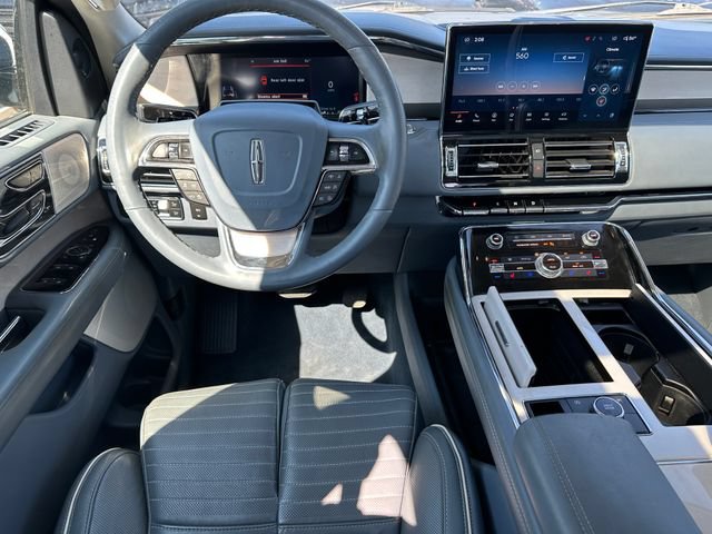 Used 2022 Lincoln Navigator Black Label AWD/4WD image 21