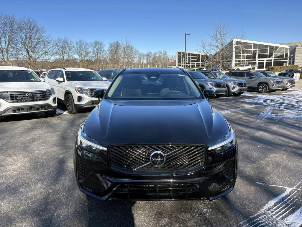 New 2026 Volvo XC60 B5 Plus w/ Protection Package Premier image 2