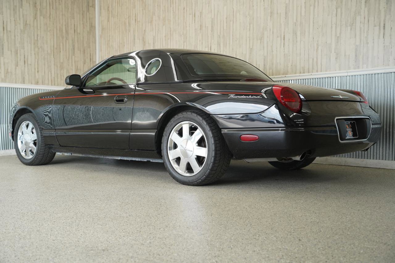 Used 2002 Ford Thunderbird image 7