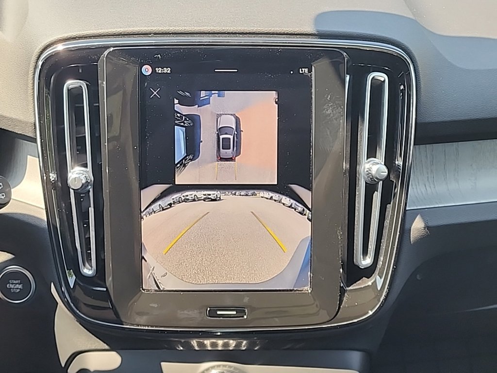 New 2026 Volvo XC40 B5 Ultra w/ Protection Package Premier AWD/4WD image 27