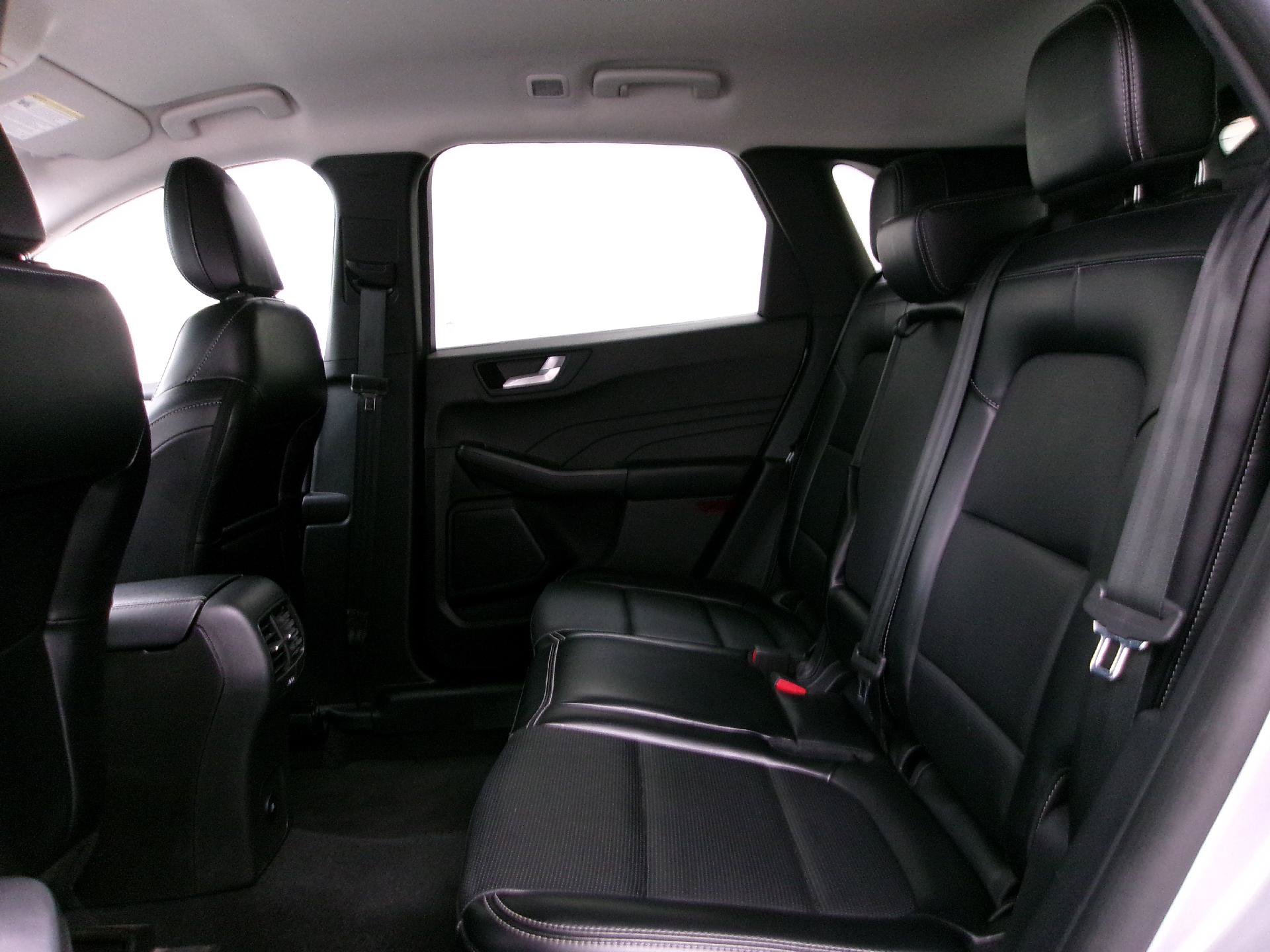 Used 2024 Ford Escape Platinum AWD/4WD image 10