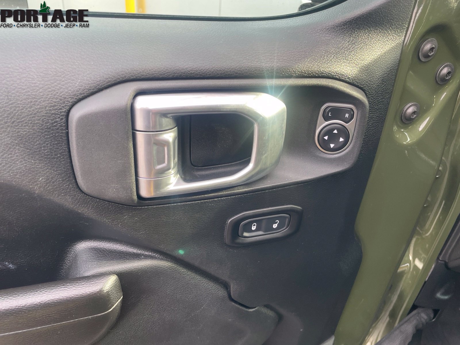 Used 2021 Jeep Wrangler Unlimited Sport AWD/4WD image 13