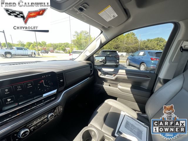 Certified 2025 GMC Sierra 1500 SLT RWD image 11