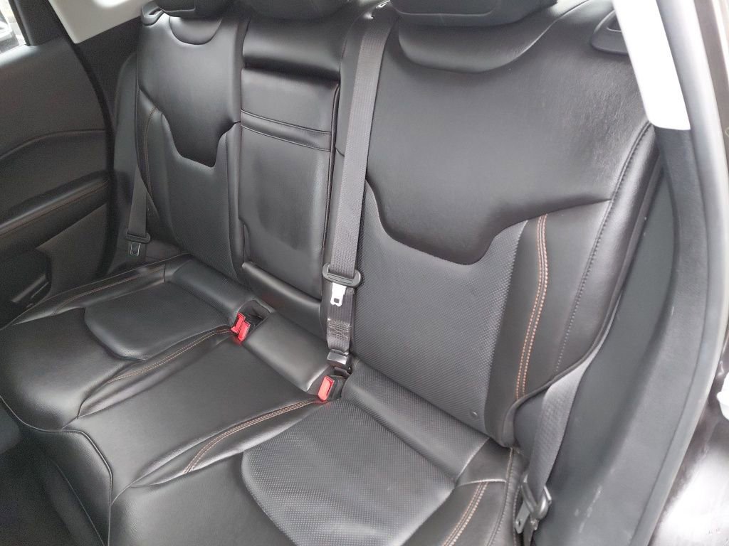 Used 2018 Jeep Compass Limited w/ Navigation Group image 28