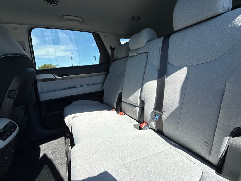 New 2025 Hyundai Palisade SE FWD image 11