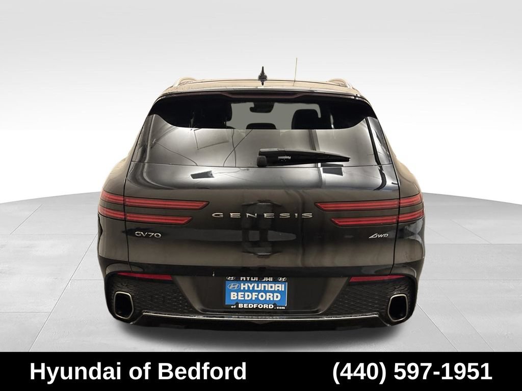 Used 2022 Genesis GV70 2.5T w/ Advanced Package AWD/4WD image 6