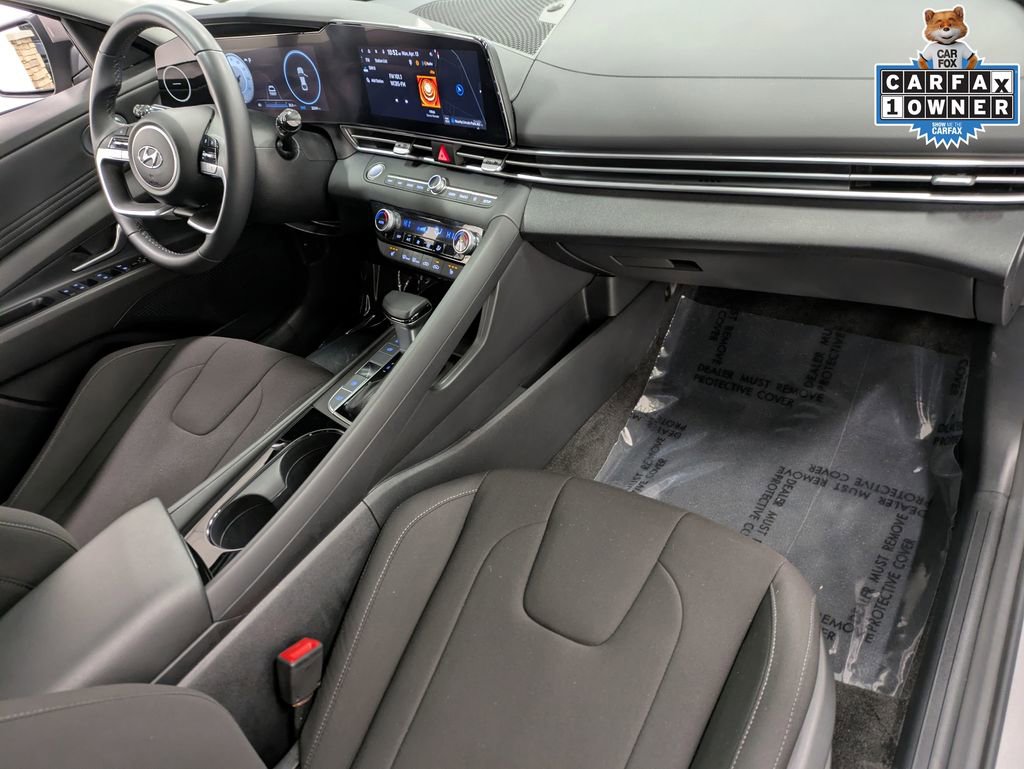 Used 2023 Hyundai Elantra SEL w/ Convenience Package image 30
