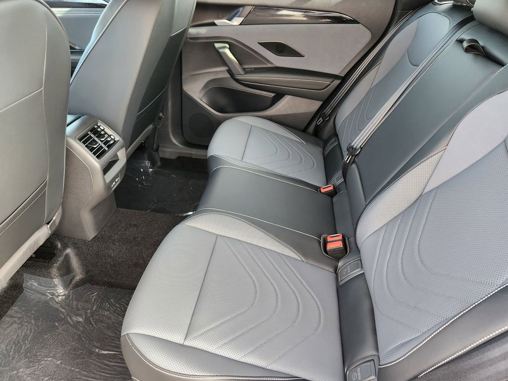 New 2026 Volkswagen Tiguan SE R-Line AWD/4WD image 19