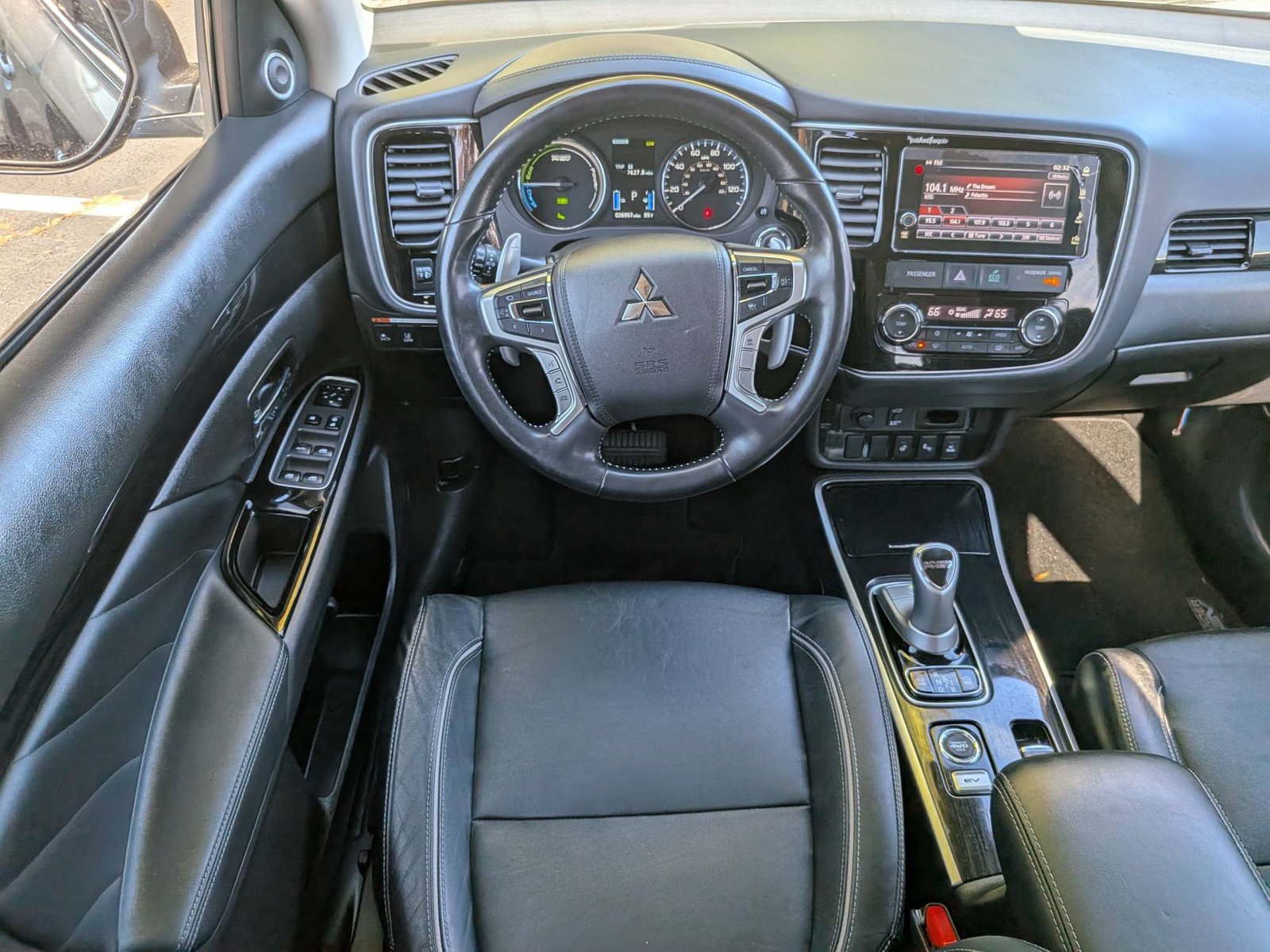 Used 2018 Mitsubishi Outlander GT AWD/4WD image 15