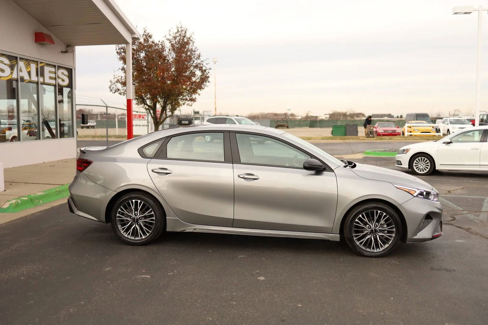 Used 2024 Kia Forte GT-Line w/ GT-Line Premium Package image 4