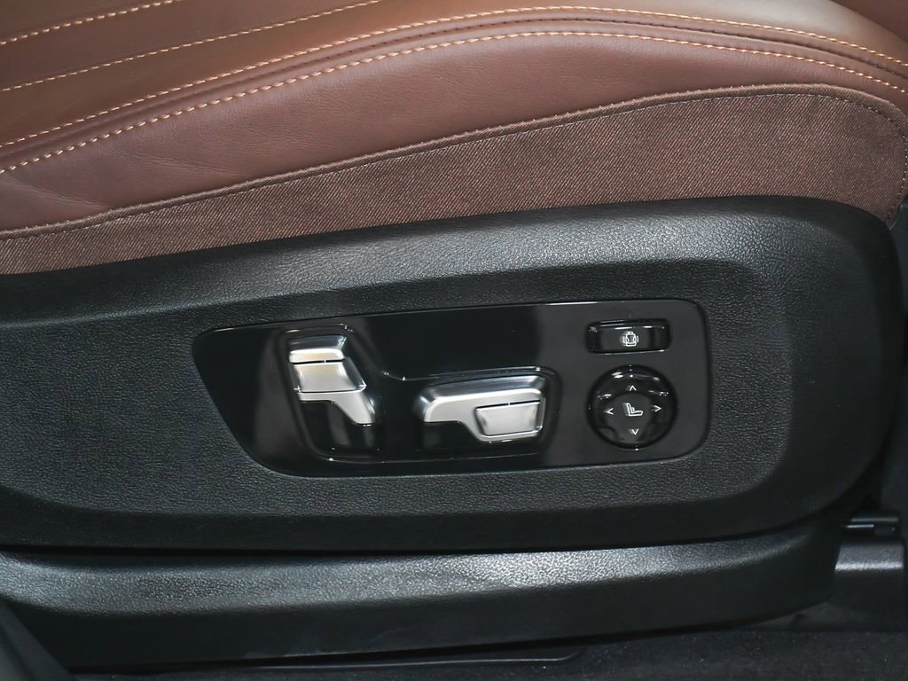 Used 2026 BMW X7 M60i AWD/4WD image 65