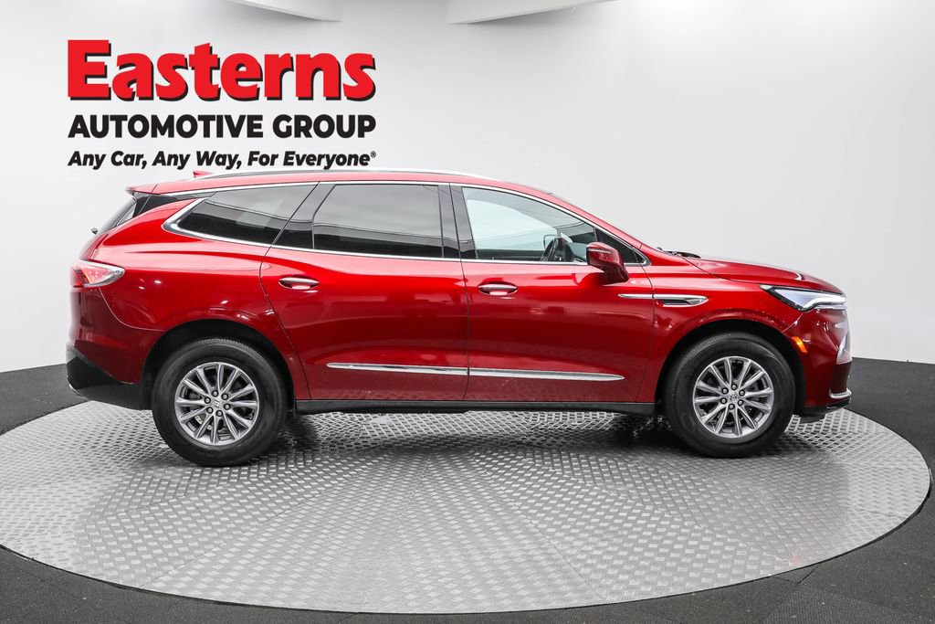 Used 2024 Buick Enclave Premium image 4