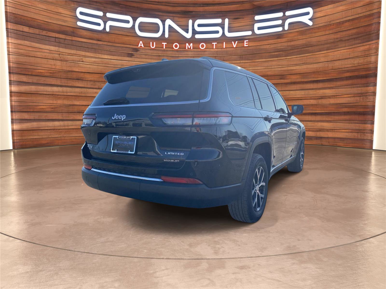 Used 2024 Jeep Grand Cherokee L Limited w/ Luxury Tech Group II AWD/4WD image 7