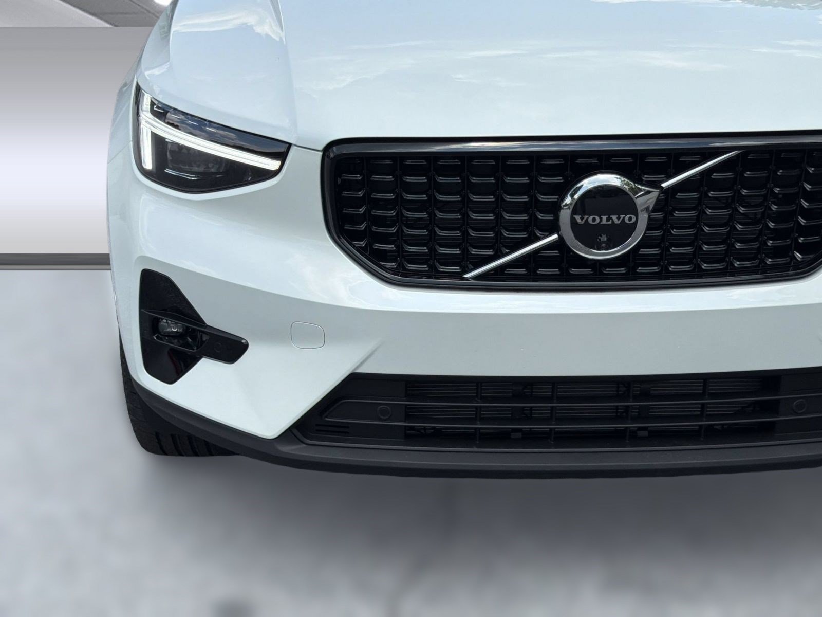 New 2026 Volvo XC40 B5 Plus w/ Climate Package AWD/4WD image 29