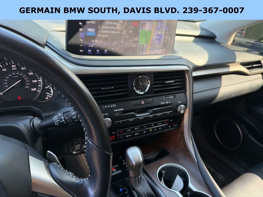 Used 2022 Lexus RX 350L Premium w/ Premium Package image 27