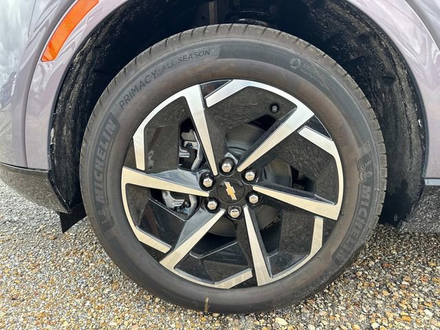 New 2025 Chevrolet Equinox EV LT image 3