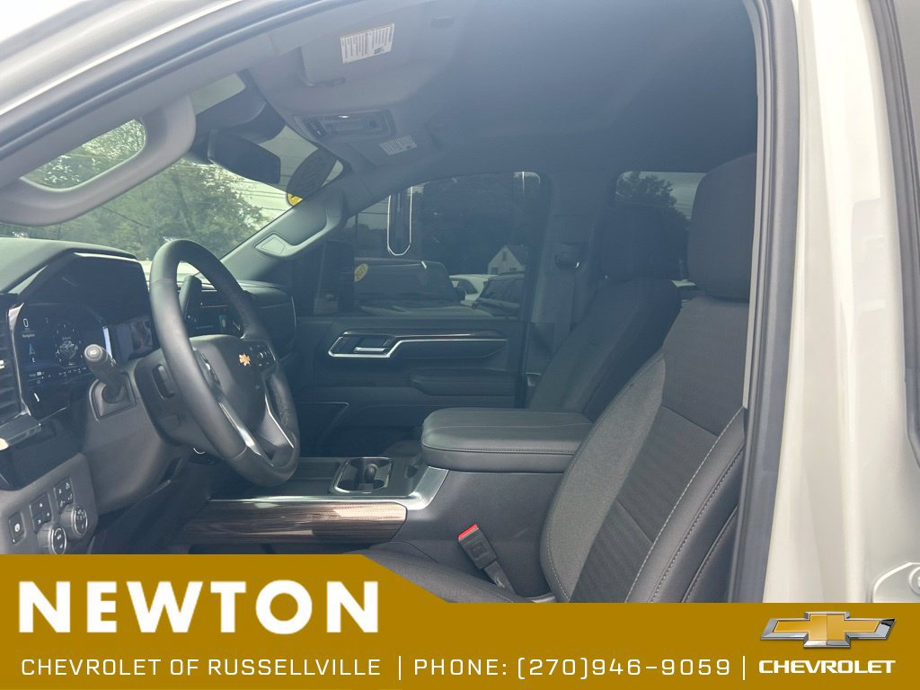 Used 2025 Chevrolet Silverado 2500 LT w/ All Star Edition AWD/4WD image 4