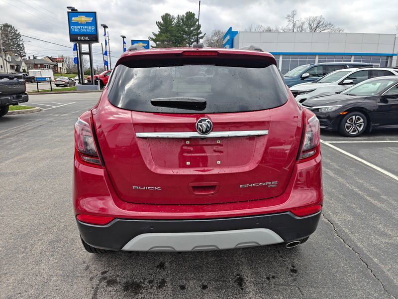 Used 2018 Buick Encore Premium image 5