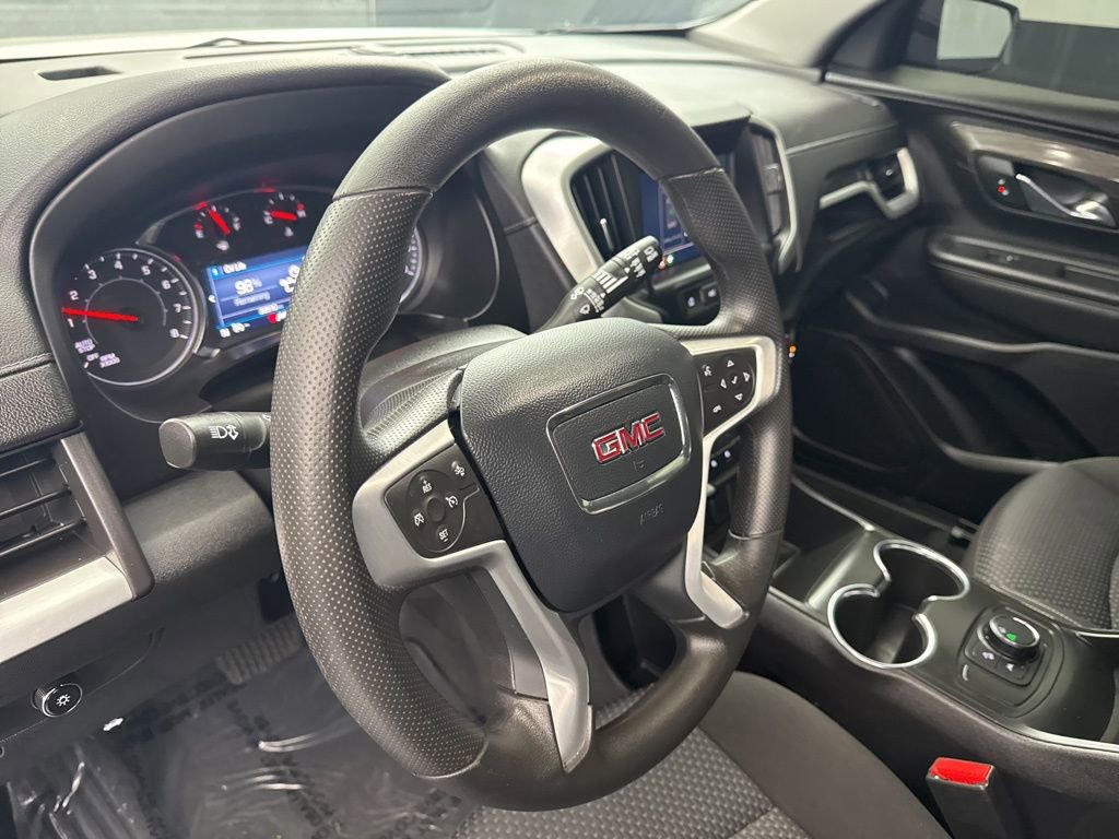 Used 2024 GMC Terrain SLE w/ Elevation Edition FWD image 9