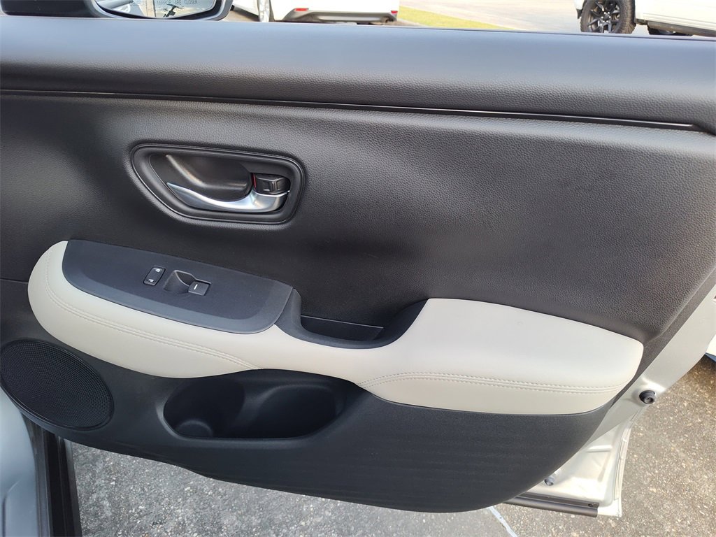 Certified 2024 Honda HR-V LX image 31