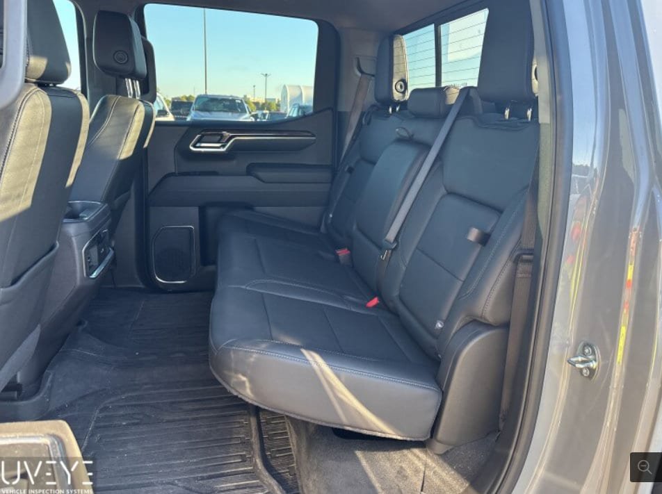 Used 2024 GMC Sierra 1500 Elevation w/ Elevation Premium Package AWD/4WD image 5