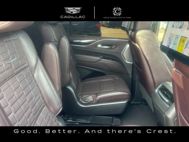 Used 2023 Cadillac Escalade ESV Premium Luxury Platinum AWD/4WD image 38
