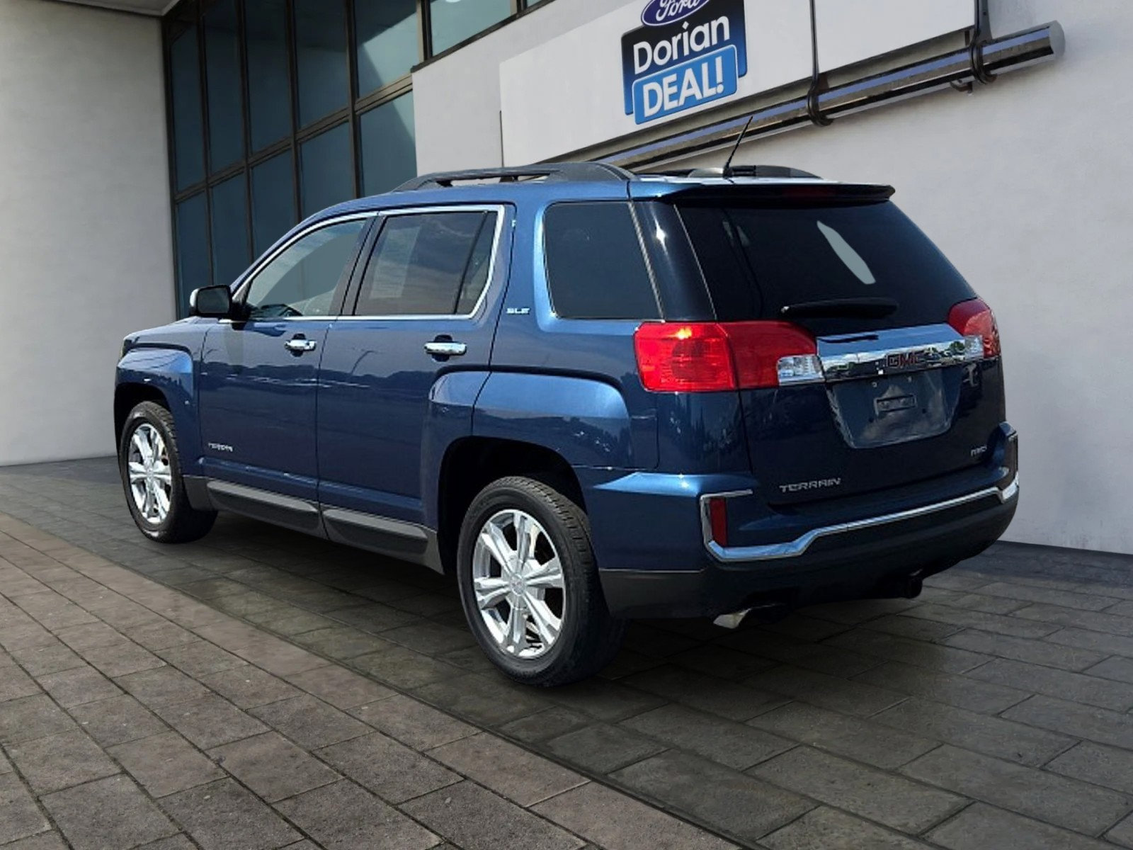 Used 2016 GMC Terrain SLE w/ Chrome Edition AWD/4WD image 5