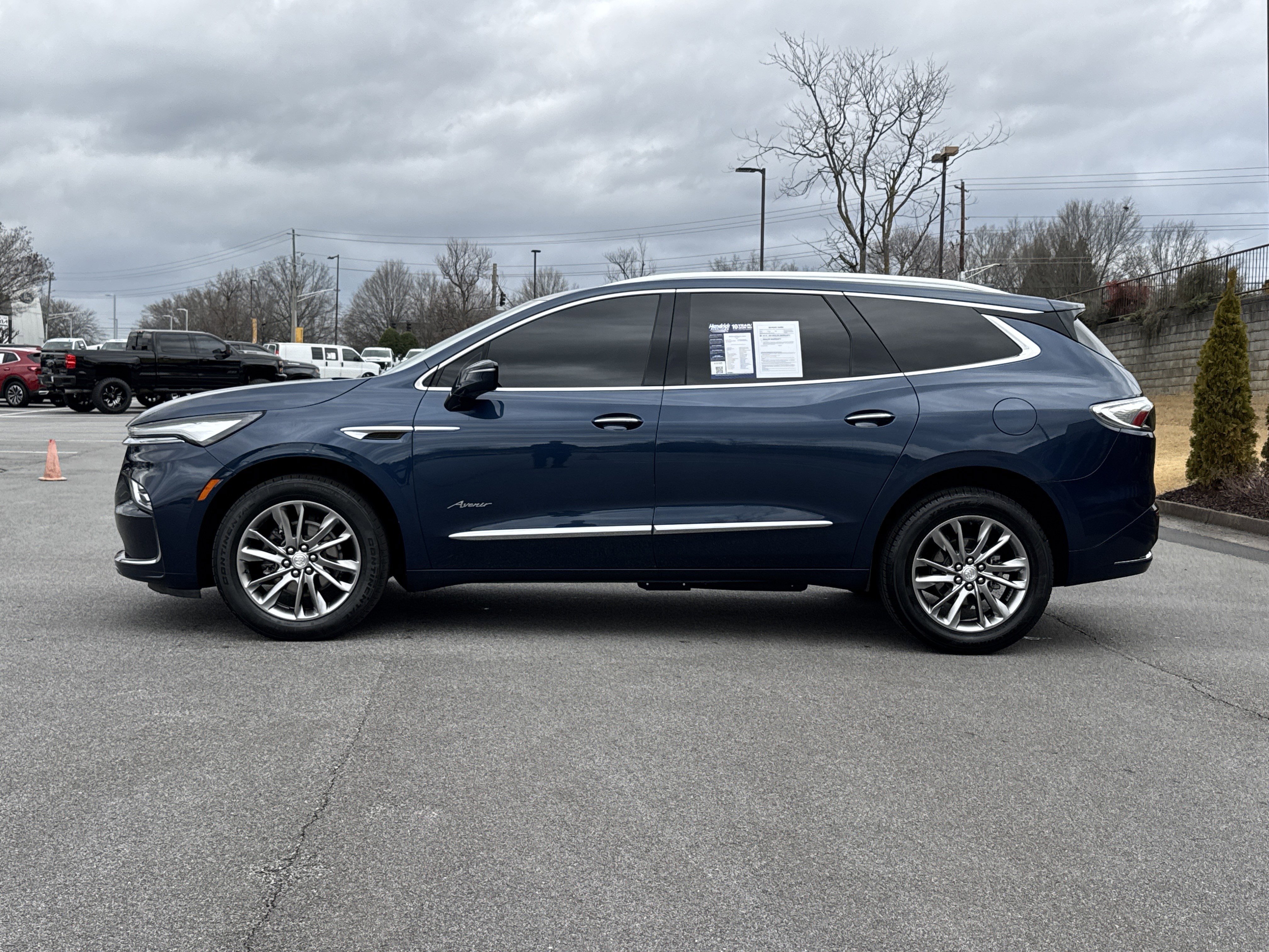 Used 2022 Buick Enclave Avenir w/ Avenir Technology Package image 7