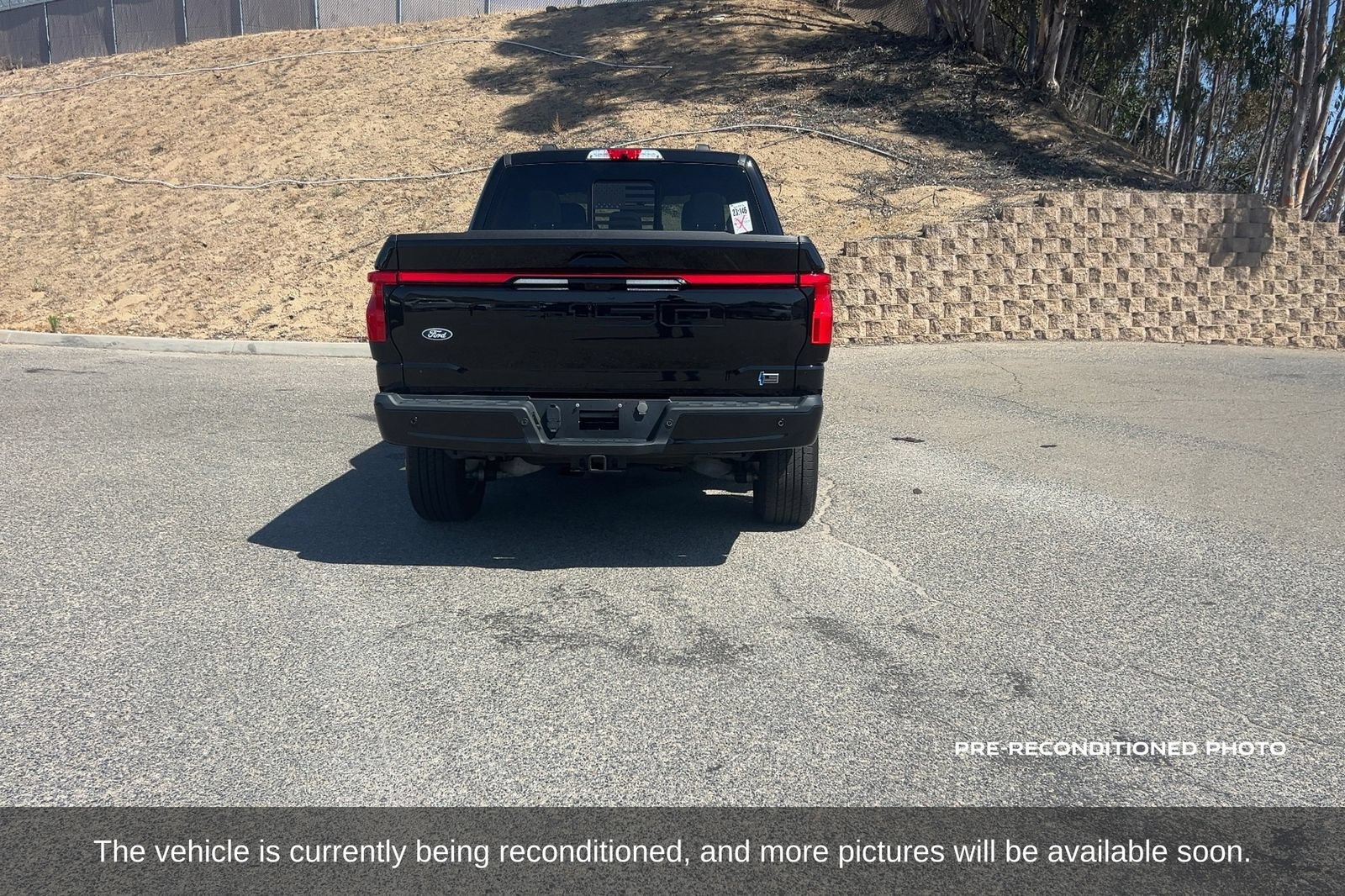Used 2024 Ford F150 Lightning Lariat AWD/4WD image 7