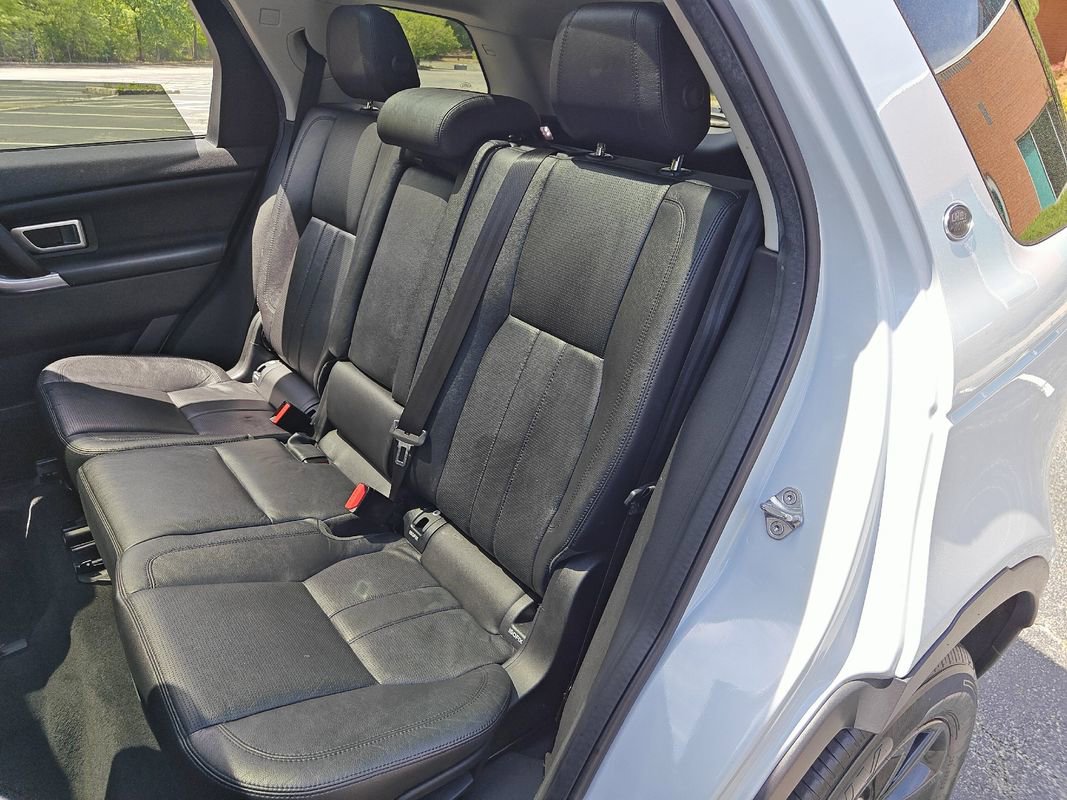 Used 2017 Land Rover Discovery Sport HSE image 23