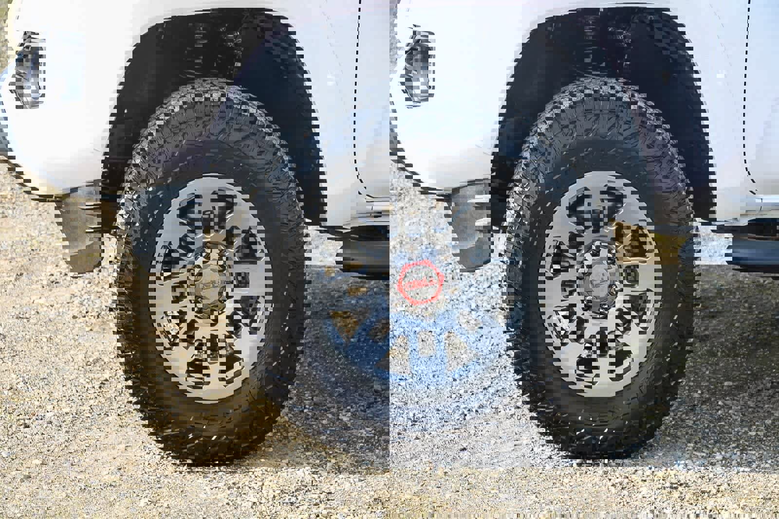 Used 2017 Toyota Tacoma SR5 w/ Tow Package image 6