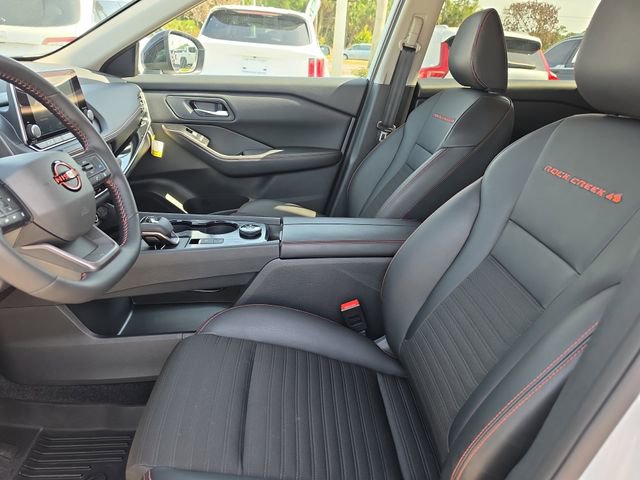 Used 2026 Nissan Rogue SV AWD/4WD image 16