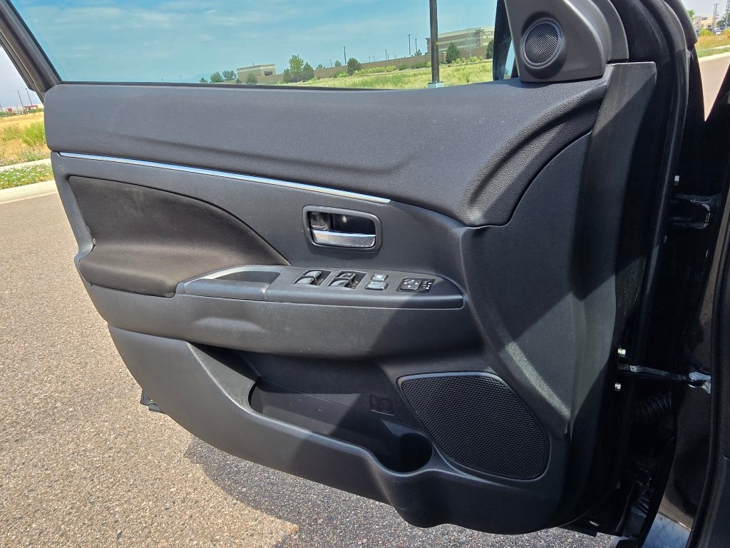 Used 2021 Mitsubishi Outlander Sport LE FWD image 16