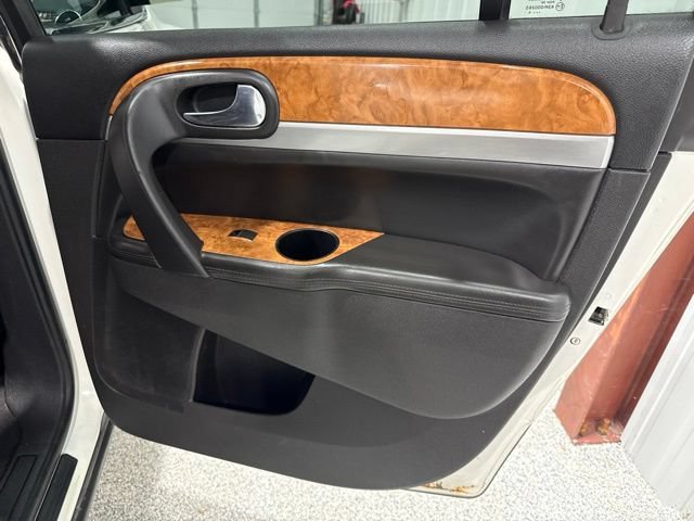 Used 2010 Buick Enclave CXL AWD/4WD image 18