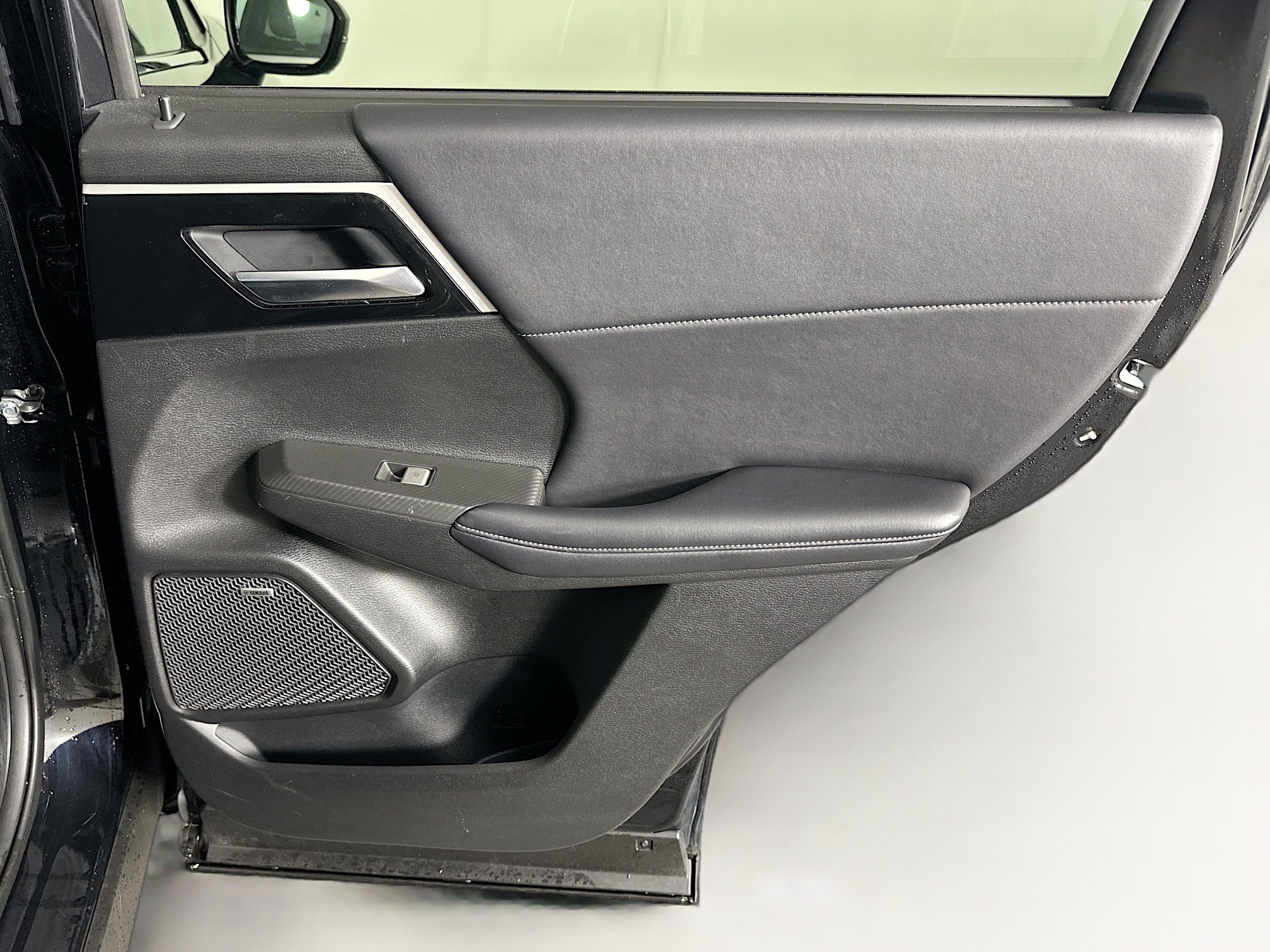 Used 2025 Mitsubishi Outlander SE AWD/4WD image 31