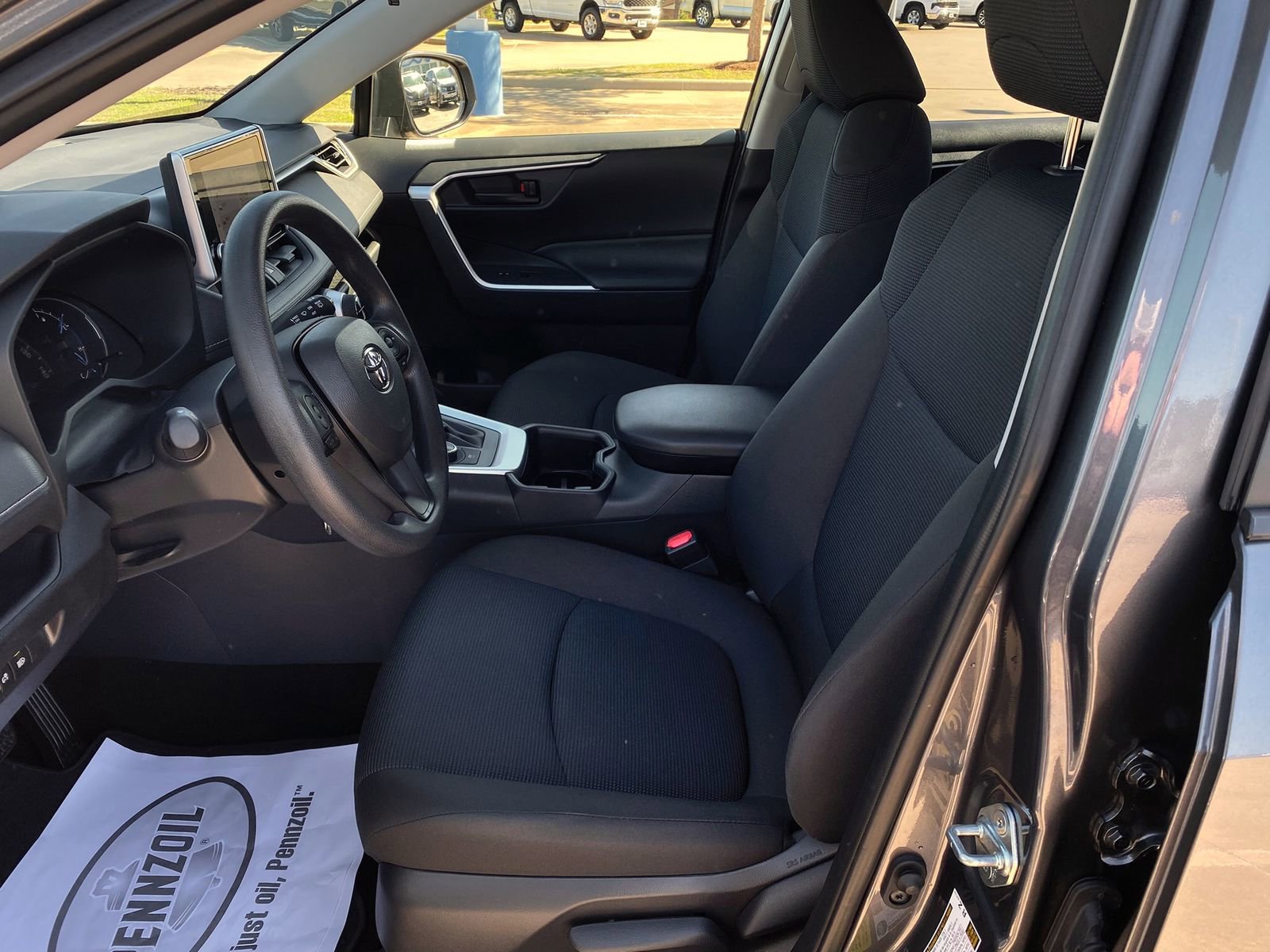 Used 2025 Toyota RAV4 LE image 10