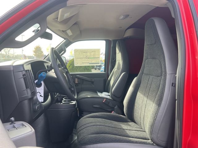 New 2025 Chevrolet Express 3500 w/ Driver Convenience Package image 9