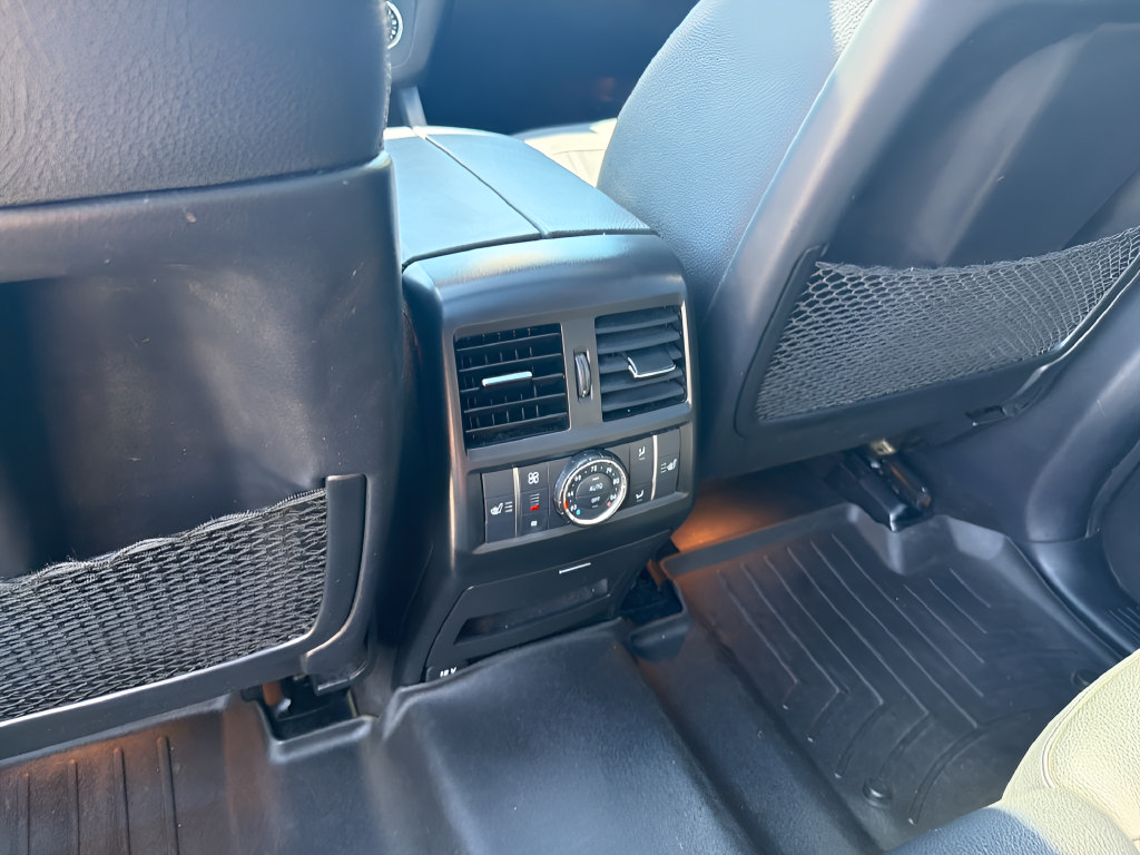 Used 2019 Mercedes-Benz GLS 450 4MATIC image 30