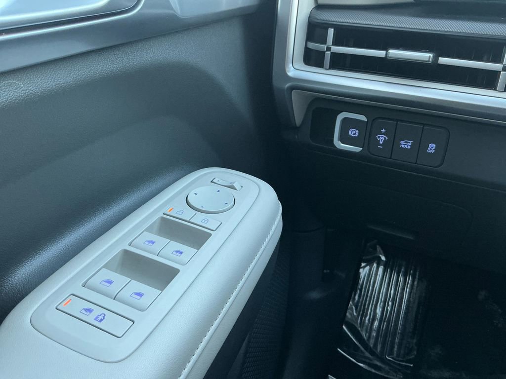 Used 2024 Hyundai Santa Fe SEL image 20