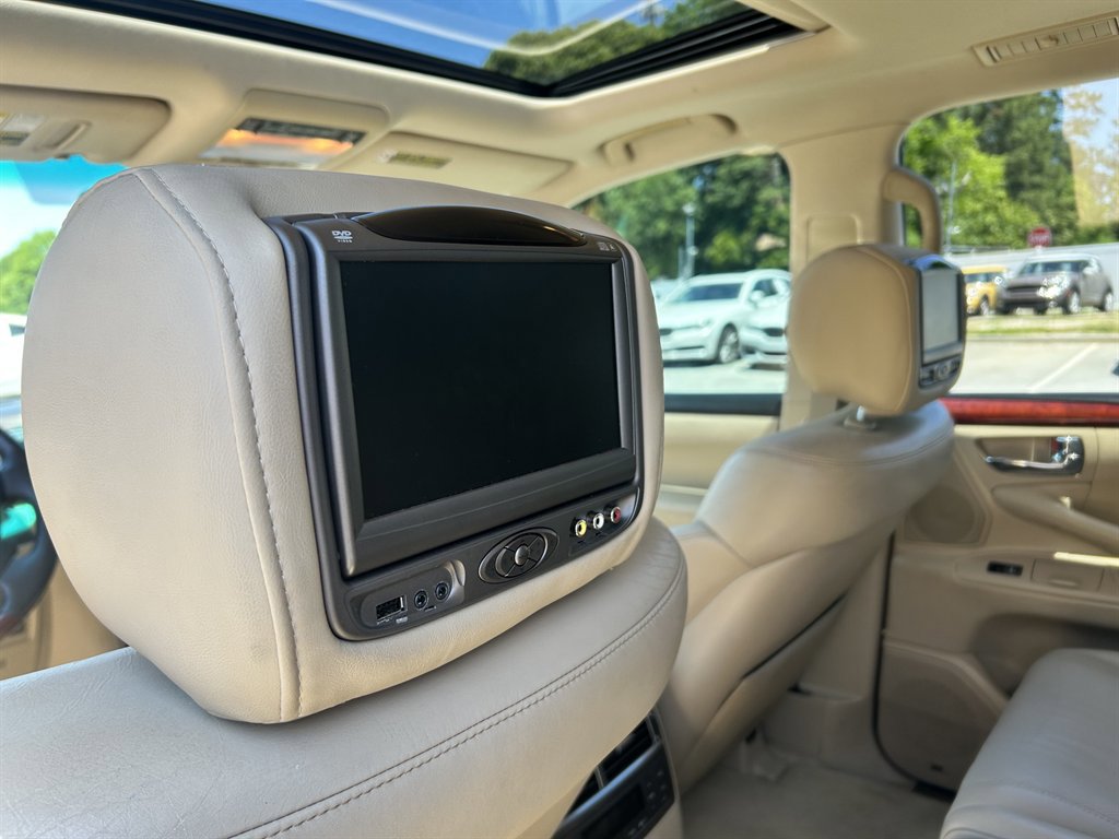 Used 2009 Lexus LX 570 4WD image 29