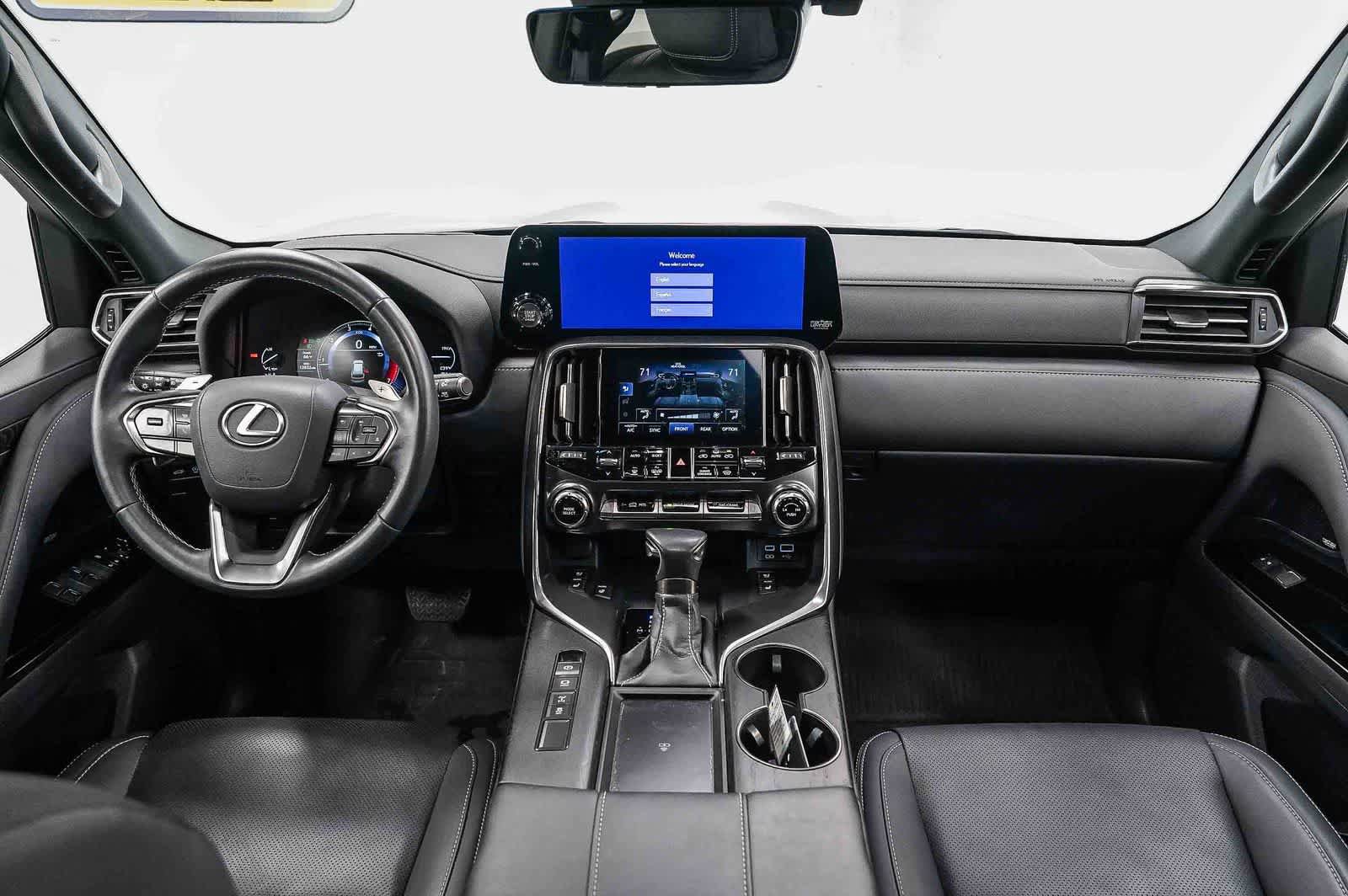 Used 2024 Lexus LX 600 4WD w/ Interior Upgrade Package image 12