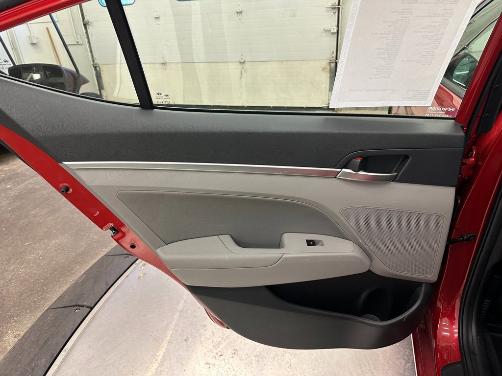 Used 2020 Hyundai Elantra SEL image 20