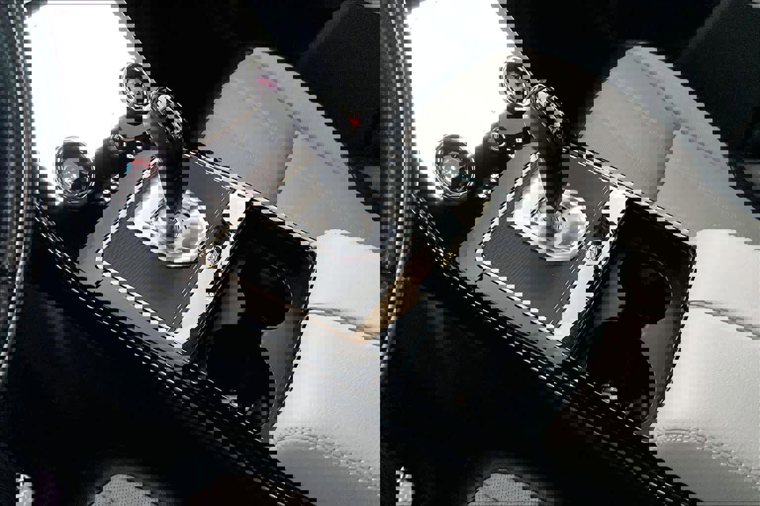 Used 2020 Land Rover Range Rover Evoque First Edition image 16