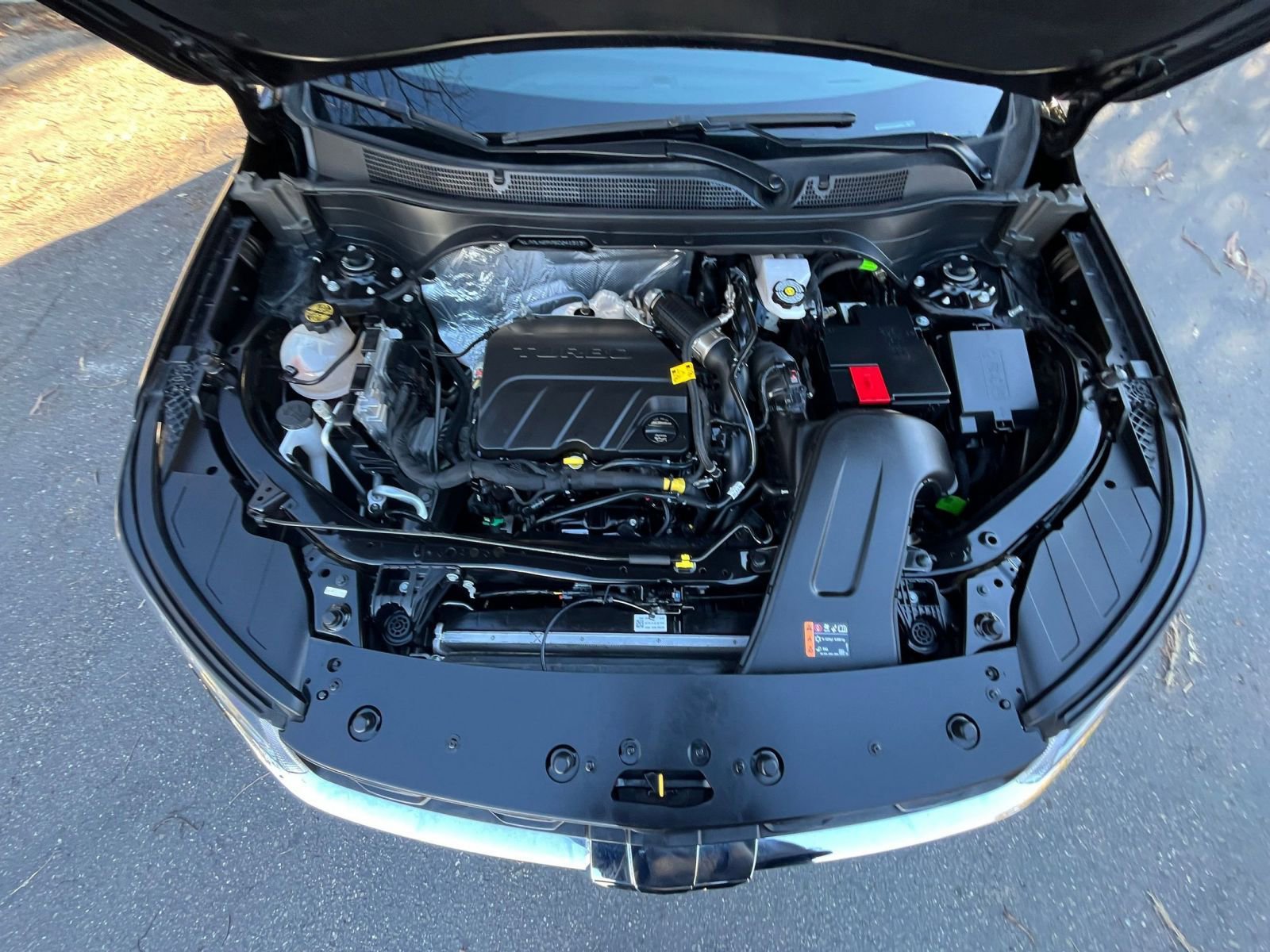 Used 2025 Chevrolet Trax LT w/ LT Convenience Package image 30