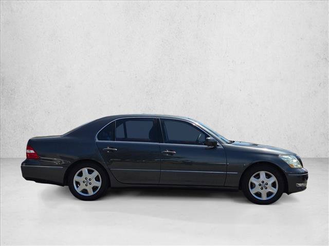 Used 2004 Lexus LS 430 RWD image 4