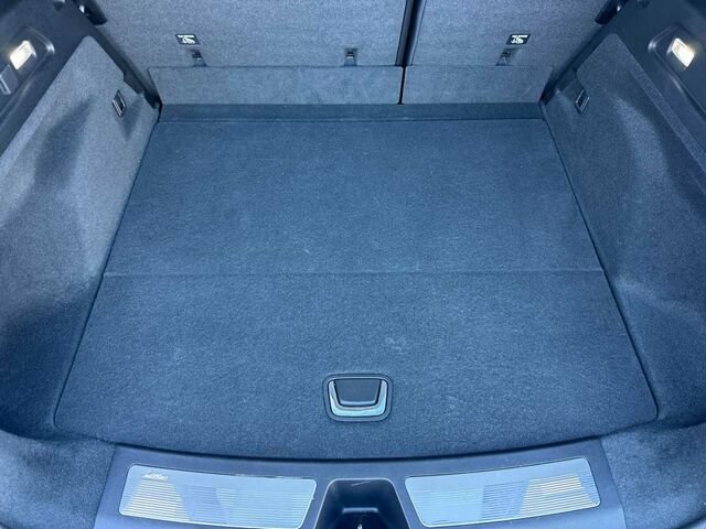 Used 2024 Cadillac Lyriq Luxury RWD image 18