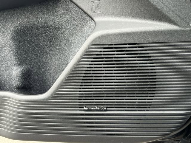 New 2026 Subaru Outback Touring image 27