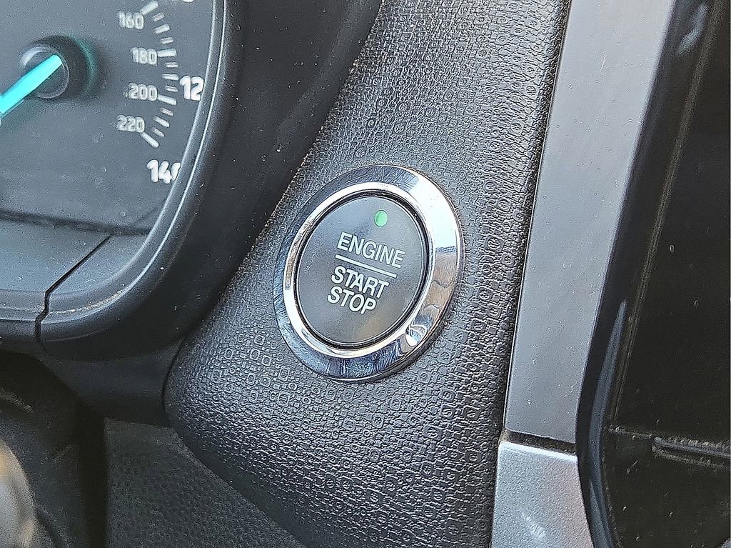 Used 2020 Ford EcoSport SES image 30